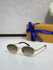 Picture of Louis Vuitton Sunglasses _SKUfw76439534fw